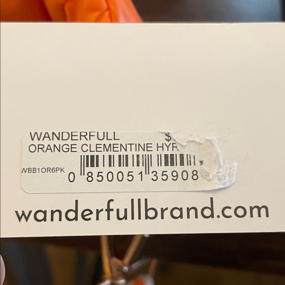 Wanderfull Orange Clementine Hydration Bag - Picture 2 of 5